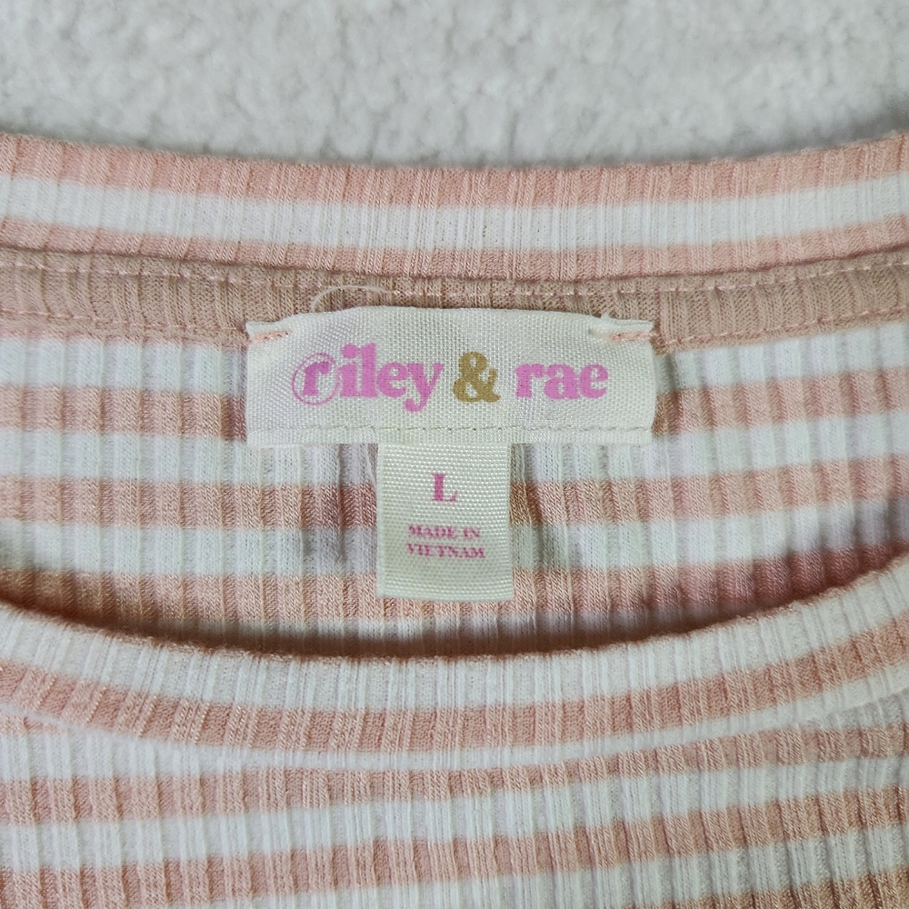 Riley & Rae Striped Ruffle Sleeve Top Pink White Ribbed Knit Large Summer - Picture 4 of 7